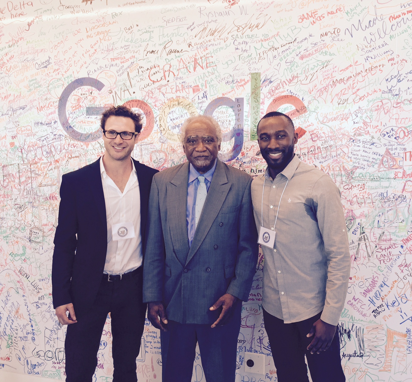 Congressman Danny K. Davis facilitated the historic first Youth Technology Town Hall with Google, Pandora, Microsoft, Dogtown Media.