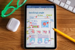 Low-Fidelity vs High-Fidelity Wireframes