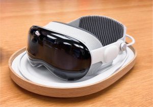 Apple Vision Pro VisionOS