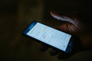 dark mode vs light mode app